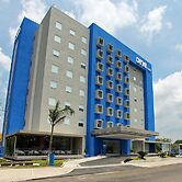 One Villahermosa 2000