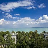 Holiday Hotel Csopak