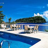 Beachcombers Hotel