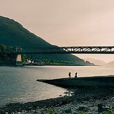 Loch Leven Hotel & Distillery