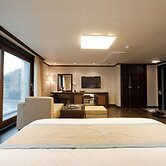 Tongyeong Anchovy tourist Hotel