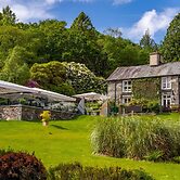 Aberdunant Hall