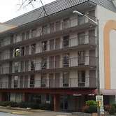 Studio 9 Inn & Suites