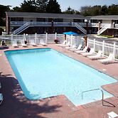 Breezeway Boutique Hotel