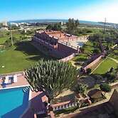 Inn Seventies Cheap & Chic