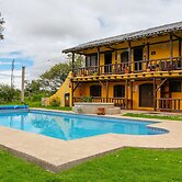 Hostería Colibrí Aeropuerto