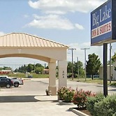 Big Lake Inn & Suites