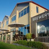 Sow and Piglets Guesthouse - Hostel