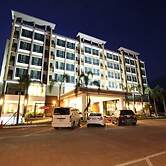 S Tara Grand Hotel