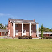 Rodeway Inn & Suites