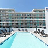 Howard Johnson by Wyndham Virginia Beach At The Beach