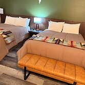 Ninepipes Lodge