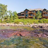 Grand Superior Lodge