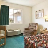 Westwood Inn & Suites