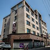 Hill Stay Hotel Residence