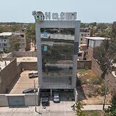 El Cacique Hotel