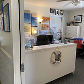 Seaview Pier and Motel