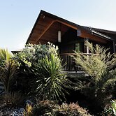 Te Whaanga Retreat & Spa Lodge & Canvastown Luxury Glamping Tents