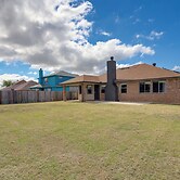 Pet-friendly Home w/ Fenced Yard in Killeen