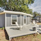 Waterfront Jonesville Studio on Black River Lake!