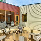 Riverfront Huntsville Cabin w/ Views & Kayaks!