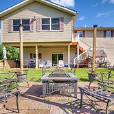 Chic Apple River Escape w/ Fire Pit!