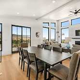 Luxury Lakeview 3 Bedroom Home