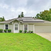 6 Mi to Downtown: Bright Palm Coast Getaway!