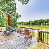 Lakefront Home w/ Patio in Havana!