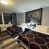 Super 8 by Wyndham Brooklyn Fulton Street/Broadway Junction