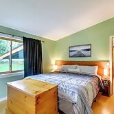 Puget Sound Views, 8.5 Acres! Luxury Outdoor Oasis