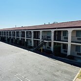 Casa Blanca Hotel & Suites Azusa