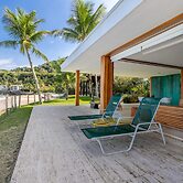 House With Private Beach in Porto Bello Mangaratiba