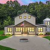 Kouts Home: High-end Retreat in Secluded Setting