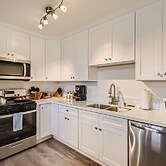 NEW - Awesome 6BR - 15 Min To Beach