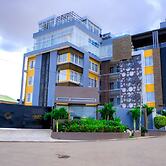 Steaman Heights Apartments