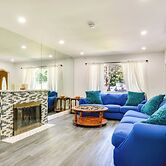 4 Mi to Nyc, Shared Yard: Englewood Apartment!