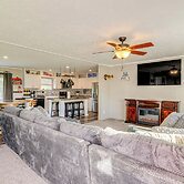 2 Mi to Lake Cumberland: Family-friendly Retreat!