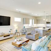 Close to Empire Polo Club: Indio Home w/ Fire Pit