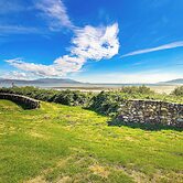 Waterfront Bellingham Bliss: Steps to Beach!