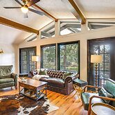Lake O' the Pines Retreat: Private Dock!