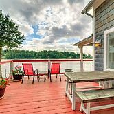 Bayfront Home w/ Private Beach in Vaughn!