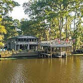Lakefront Home: Deck, Grills & Fire Pit in Karnack