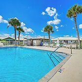 Sunny Canal-view Villa w/ Lanai in Sebring!