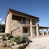 Timeless Villa in Cagli With Garden and Swimming Pool