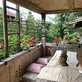 Eco-friendly Chalet Near the Lake in Asten