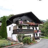 Cozy Apartment in Niedernsill Near Lake