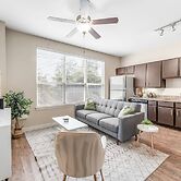 Fun Soco 1BR King Suite w Gympickleballlaundry