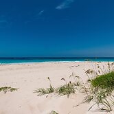 Bohemia Bungalow - Two 1 Bedroom Home