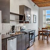 Roxy Condo 203 in Bremerton